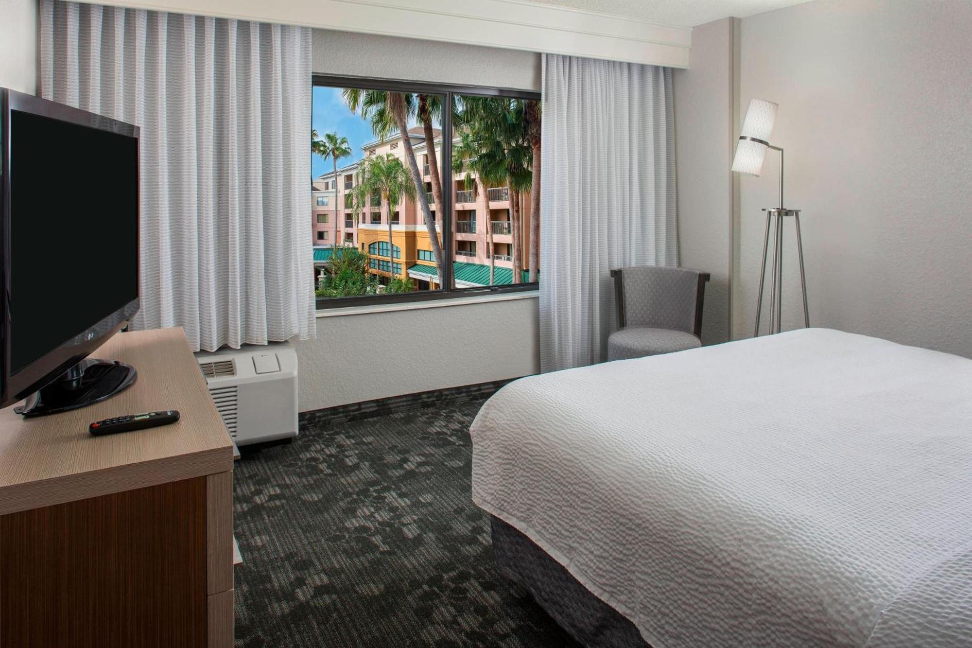 Courtyard By Marriott Orlando Lake Buena Vista In The Marriott Village Екстериор снимка