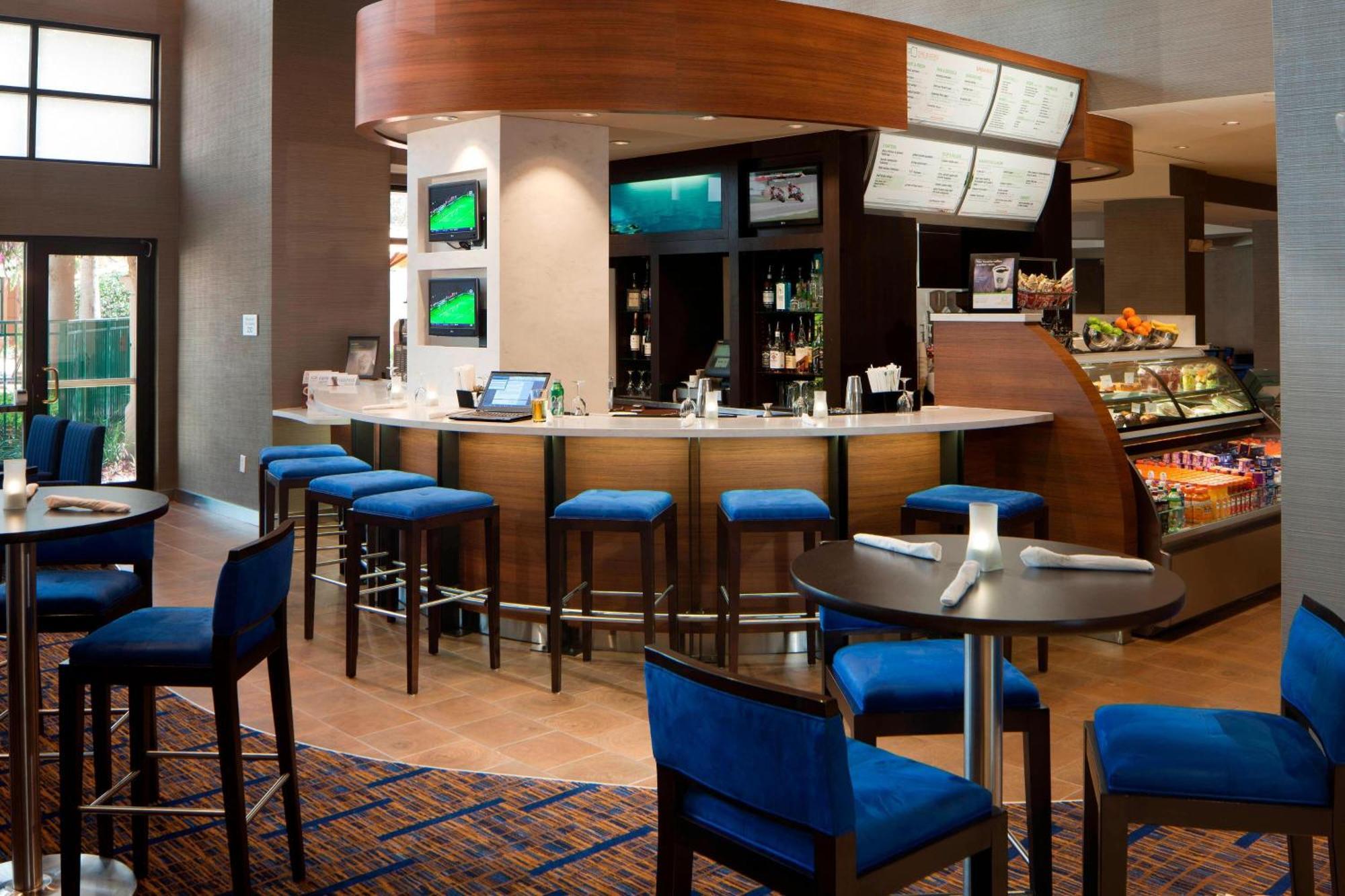 Courtyard By Marriott Orlando Lake Buena Vista In The Marriott Village Екстериор снимка